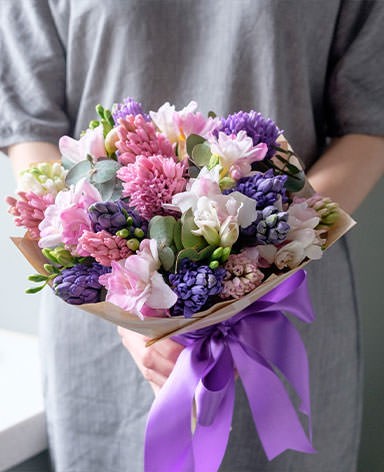 Бесплатная доставка цветов в Кировграде